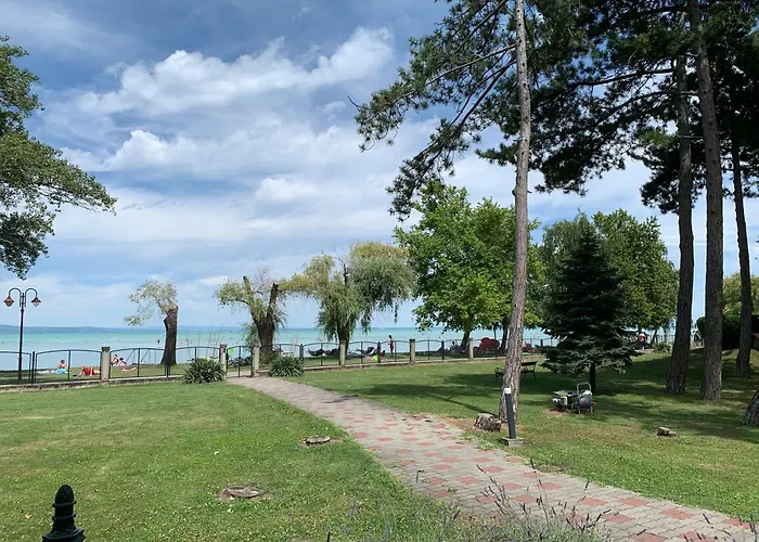 Vízparti Relax Apartament *
